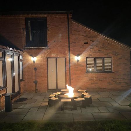 The Coach House Villa Birmingham Kültér fotó