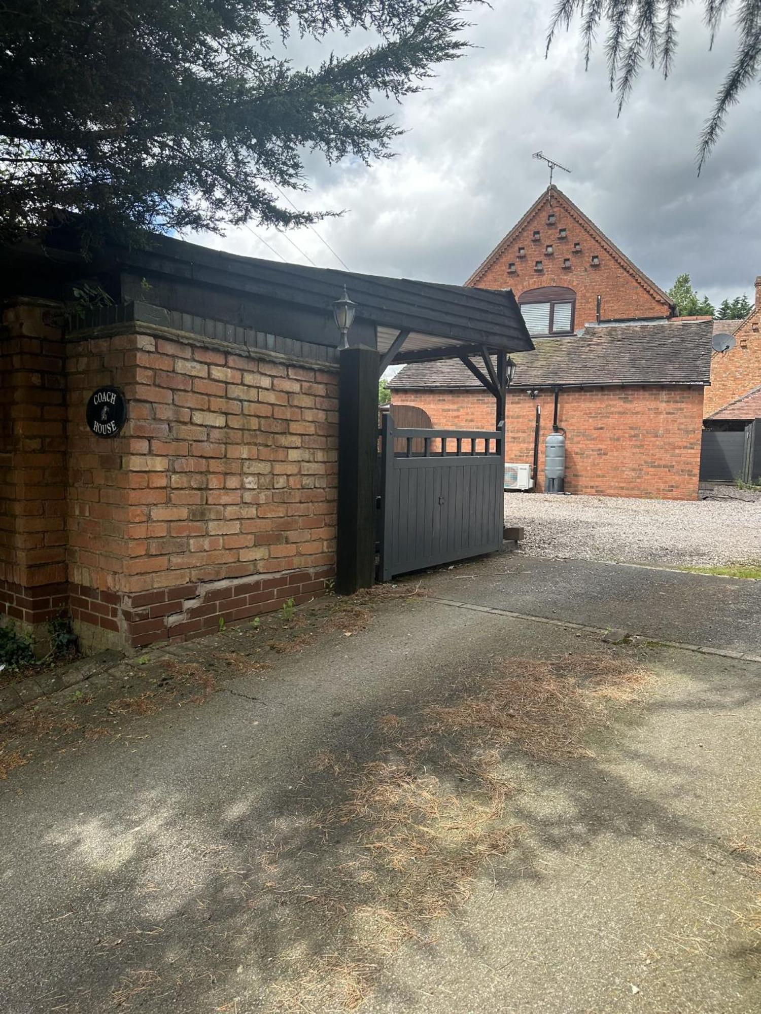 The Coach House Villa Birmingham Kültér fotó